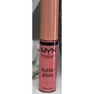 NYX PROFESSIONAL MAKEUP Butter Gloss, Non-Sticky Lip Gloss BLG05 Creme‎ Brulee